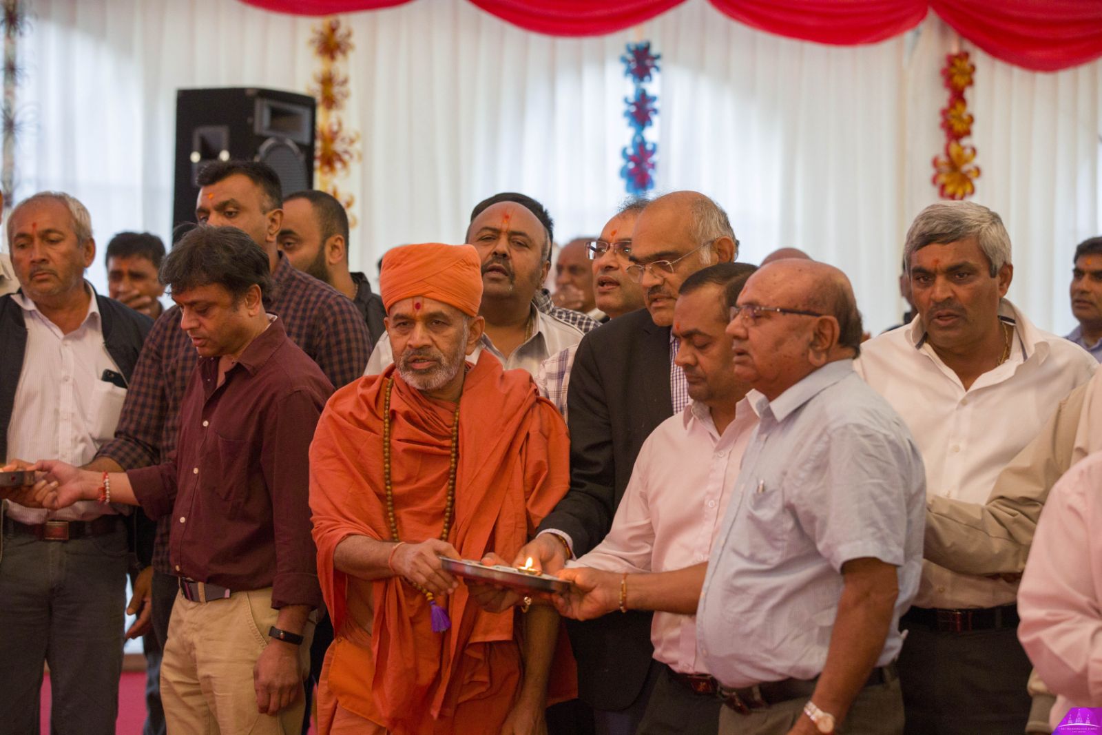 ©1987-2017 SKS Swaminarayan Temple East London